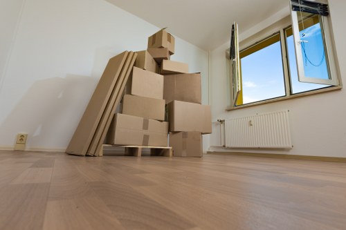 Reliable removal van service supporting a smooth final delivery