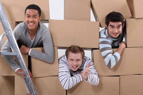 Screen-reader friendly removal van service webpage layout
